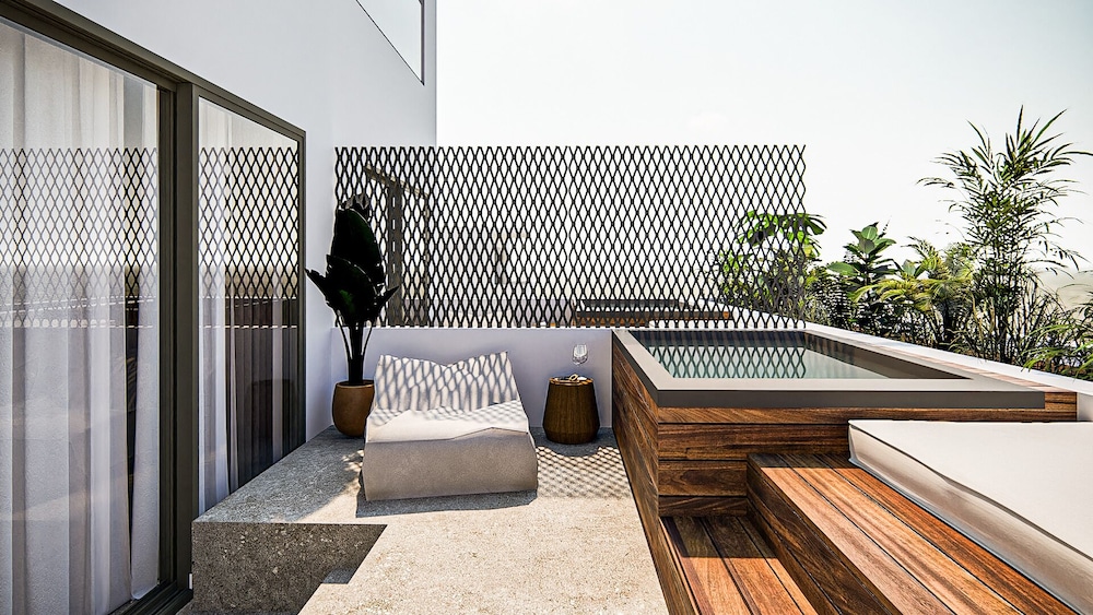 Junior Suite with Plunge Pool