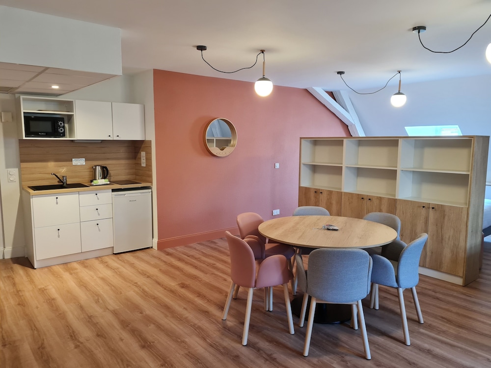 Family Apartment photo 3