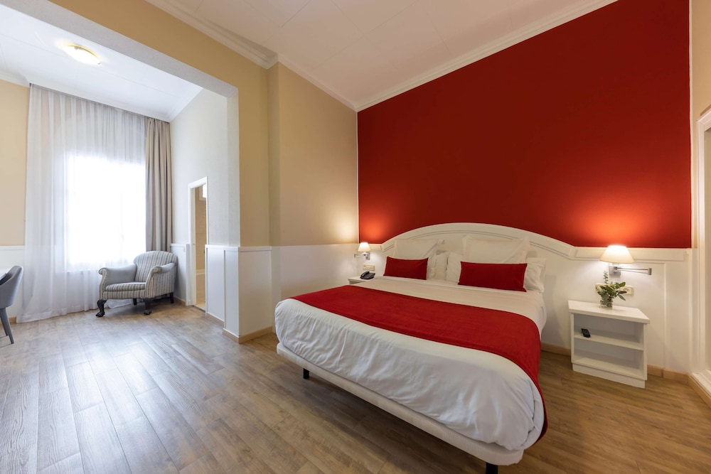 Premium Room, Garden View - Photo 6