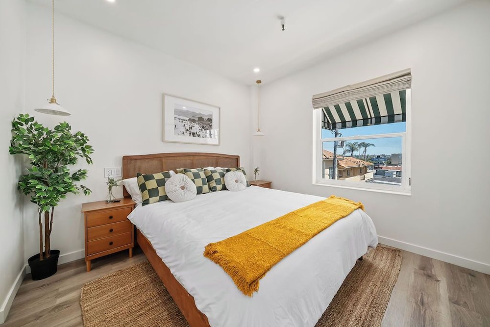 Standard Suite, City View