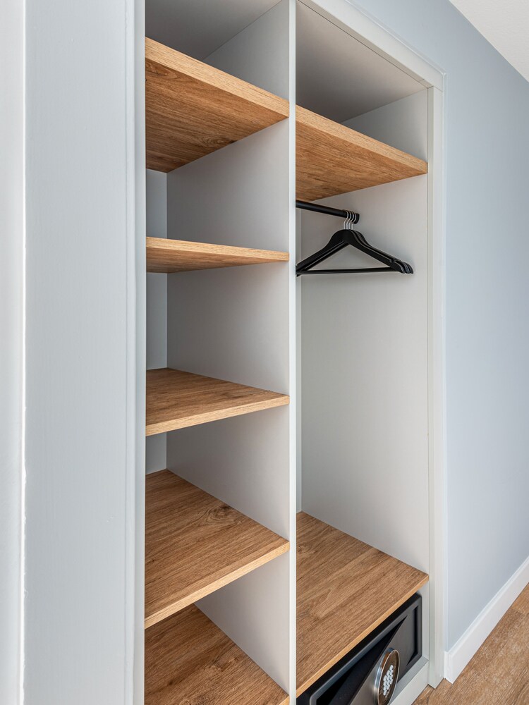 Medium Studio, Kitchenette, Balcony - Photo 5