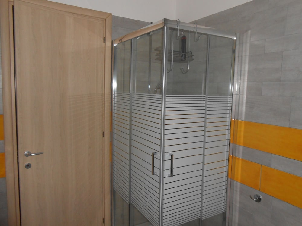 Double or Twin Room, 2 Twin Beds photo 3