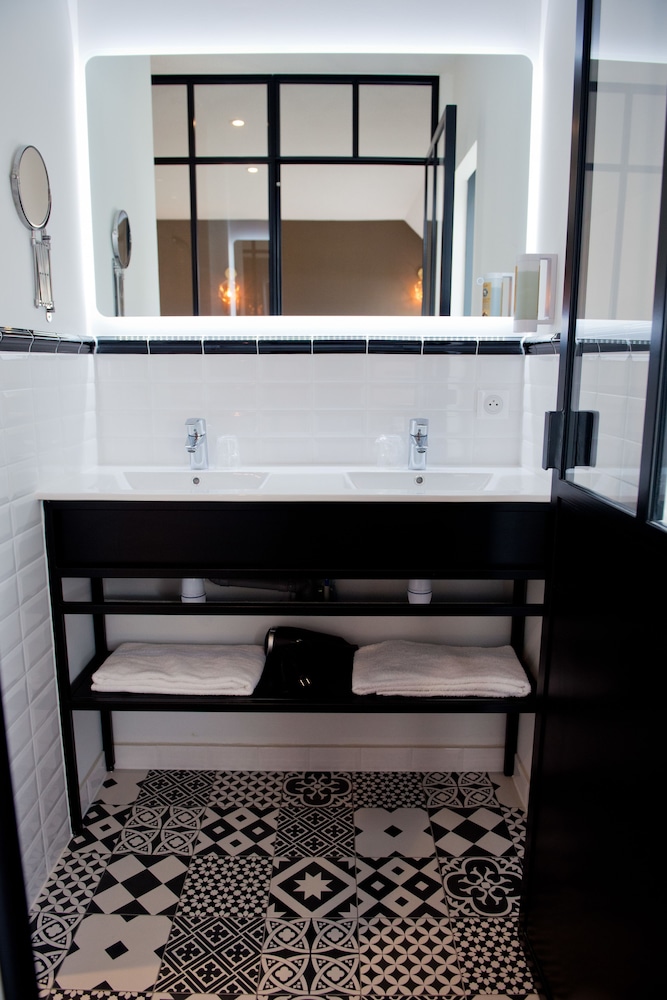 Superior Double Room, 1 Queen Bed, Garden View photo 2