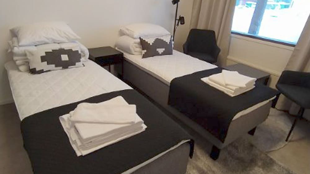 Basic Apartment, Multiple Beds, Non Smoking, Kitchen photo 2