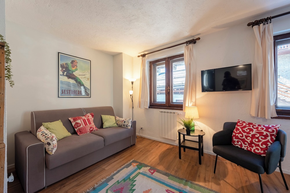 Family Apartment, 1 Bedroom (Paquita'S Home - San Sicario Borgo) photo 3