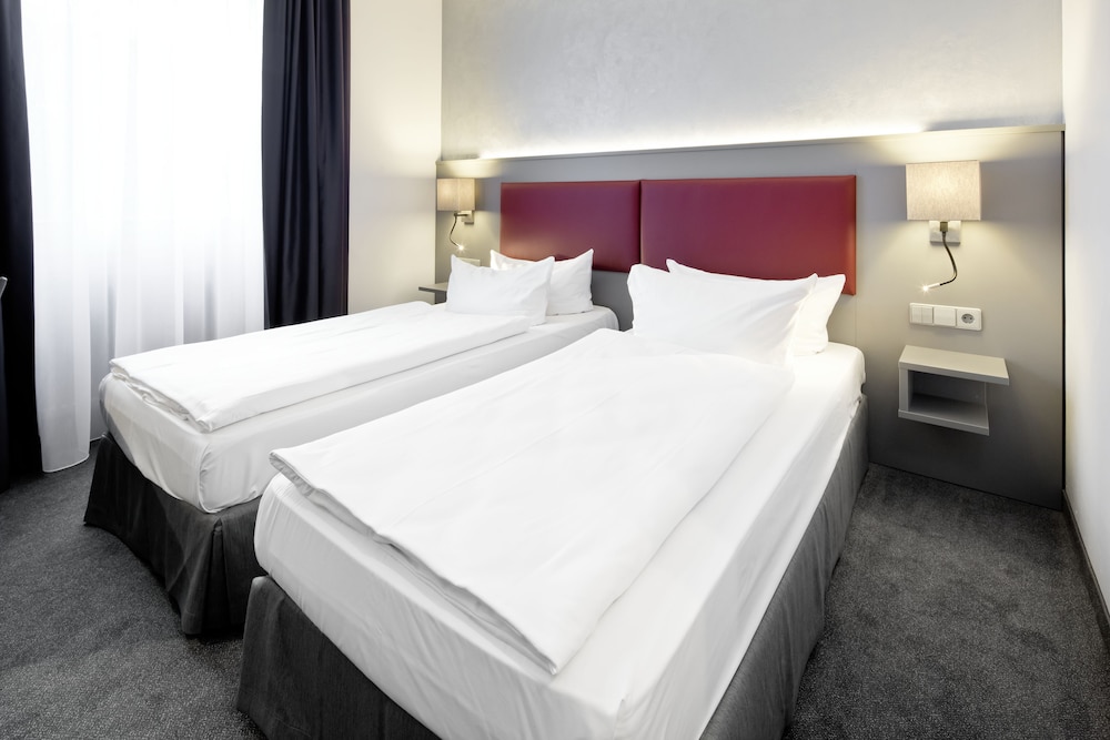 Business Single Room, 2 Twin Beds, Non Smoking photo 2