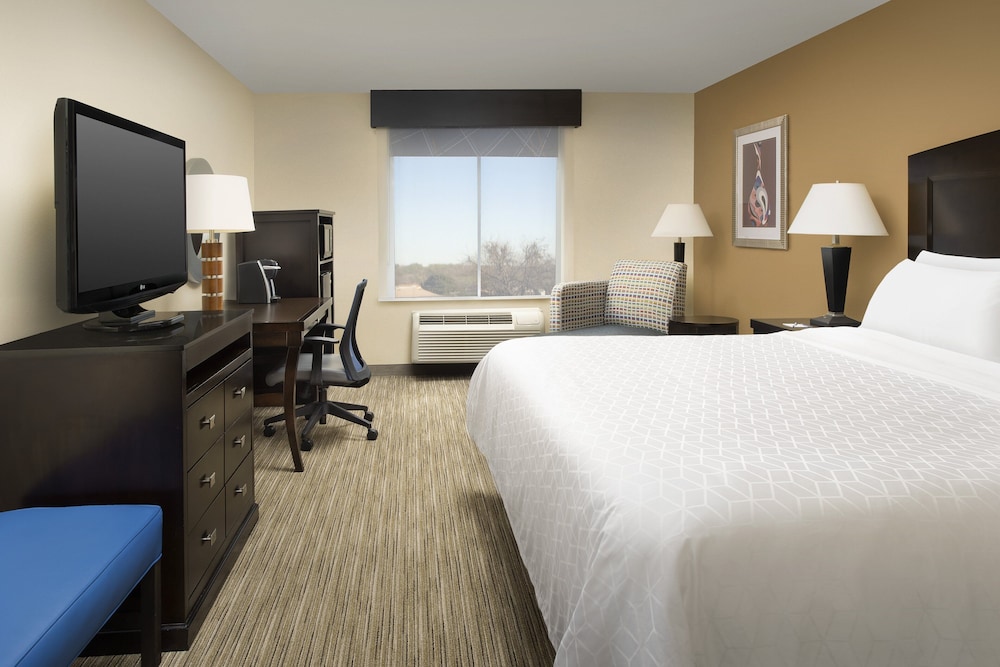 Standard Room, 1 King Bed - Photo 1