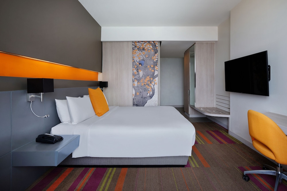 Deluxe Room, 1 Queen Bed