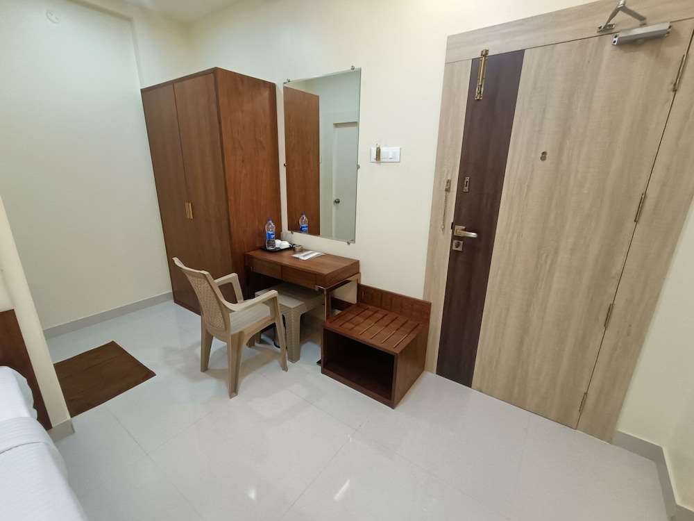 Deluxe Twin Room - Photo 3