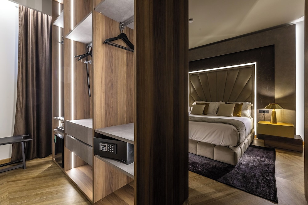 Junior Studio Suite, City View