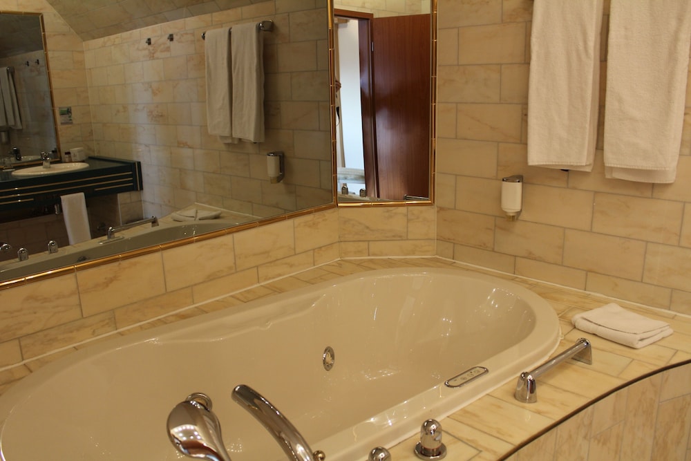 Luxury Suite photo 3