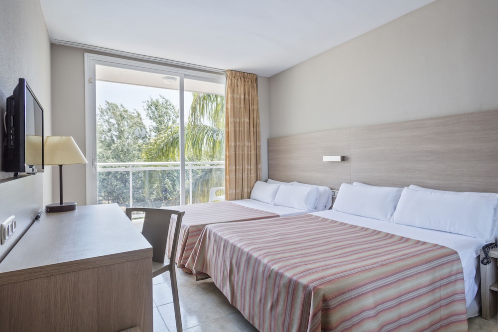 Family Quadruple Room