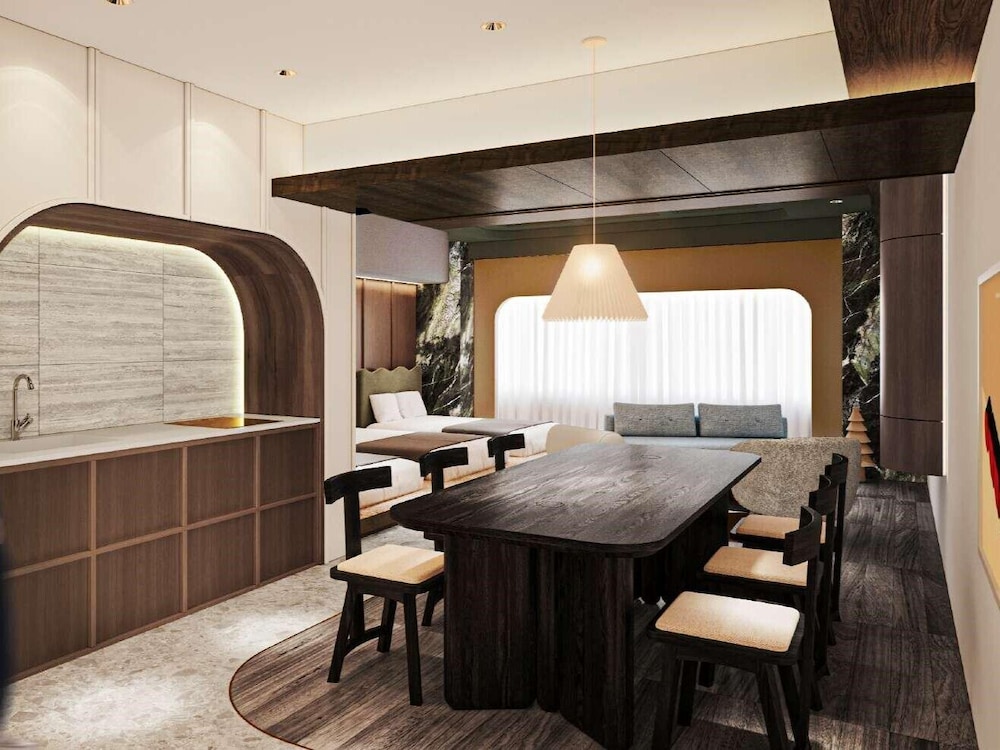 Deluxe Studio Suite