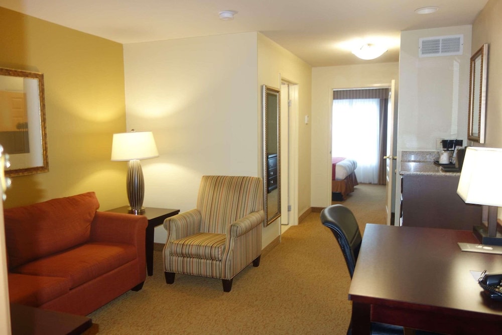 Suite, 1 Bedroom, Non Smoking - Photo 1
