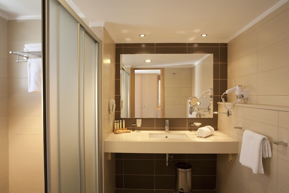 Double or Twin Room photo 2