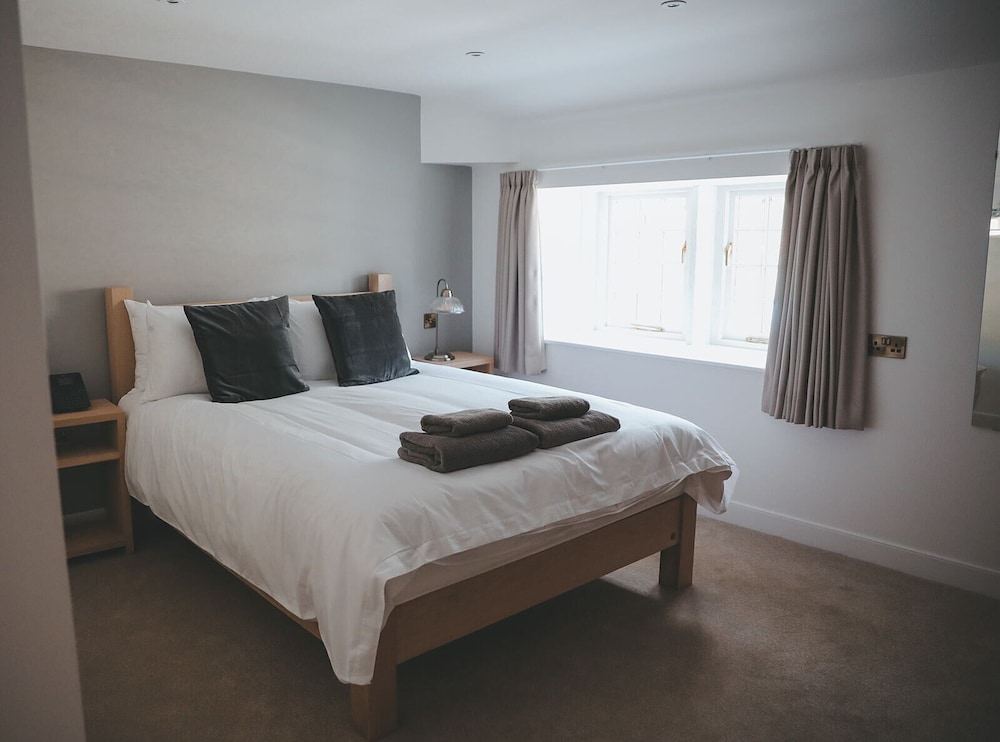 Standard Double Room - Photo 6