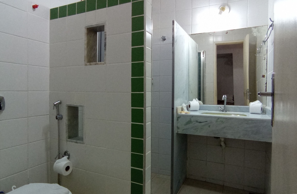 Superior Quadruple Room - Photo 3