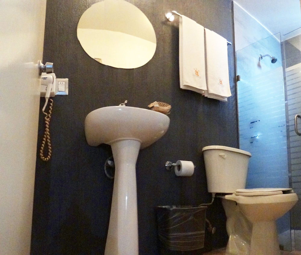 Standard Room - Photo 15