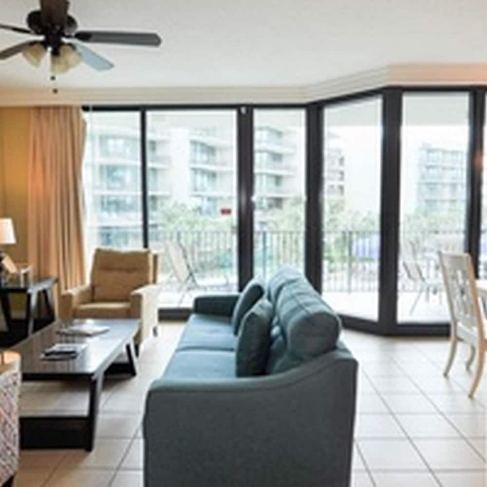 Condo, 2 Bedrooms photo 3