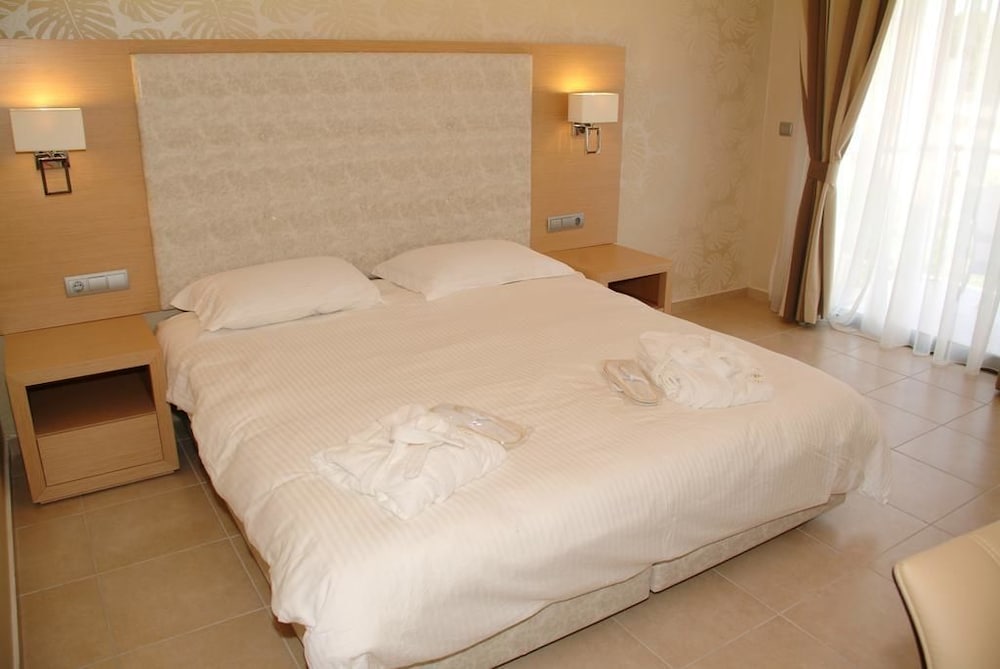 Superior Triple Room, Ground Floor photo 1