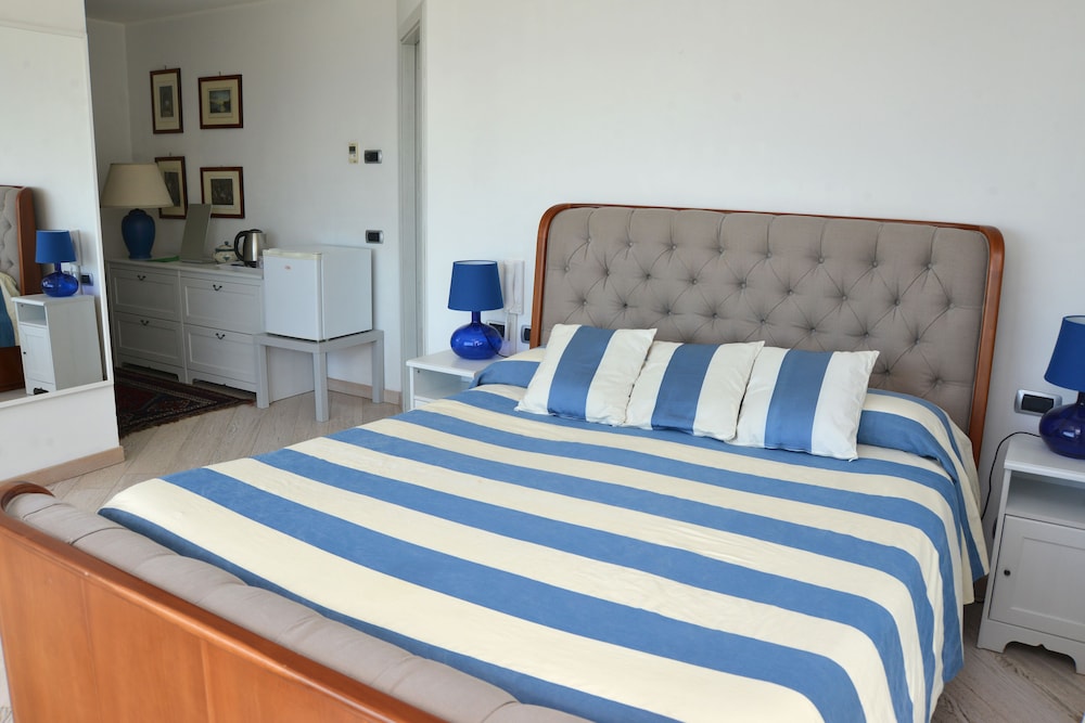 Superior Room, Sea View photo 2