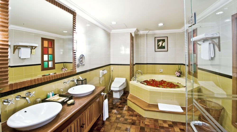 Club Suite - Photo 11