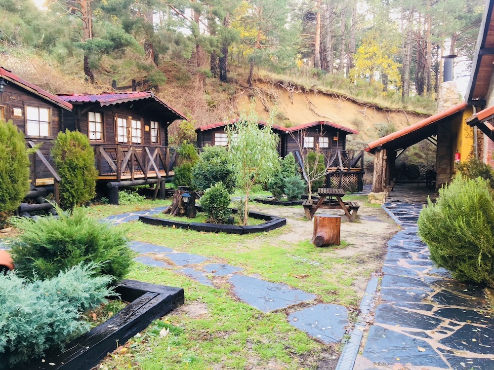 Basic Cabin, 3 Twin Beds (Peñota 3)