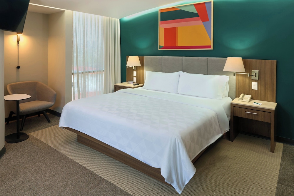Suite, 1 King Bed photo 1