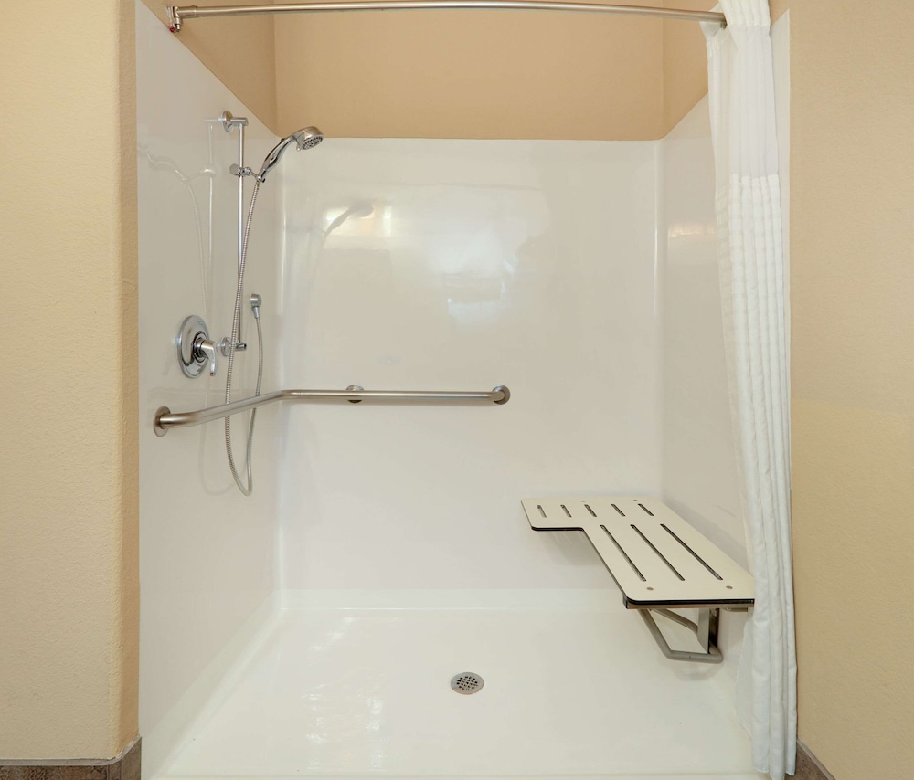 Suite, Multiple Beds, Accessible, Non Smoking - Photo 2