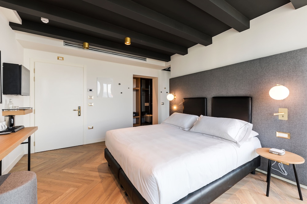 Double Room Single Use, Balcony