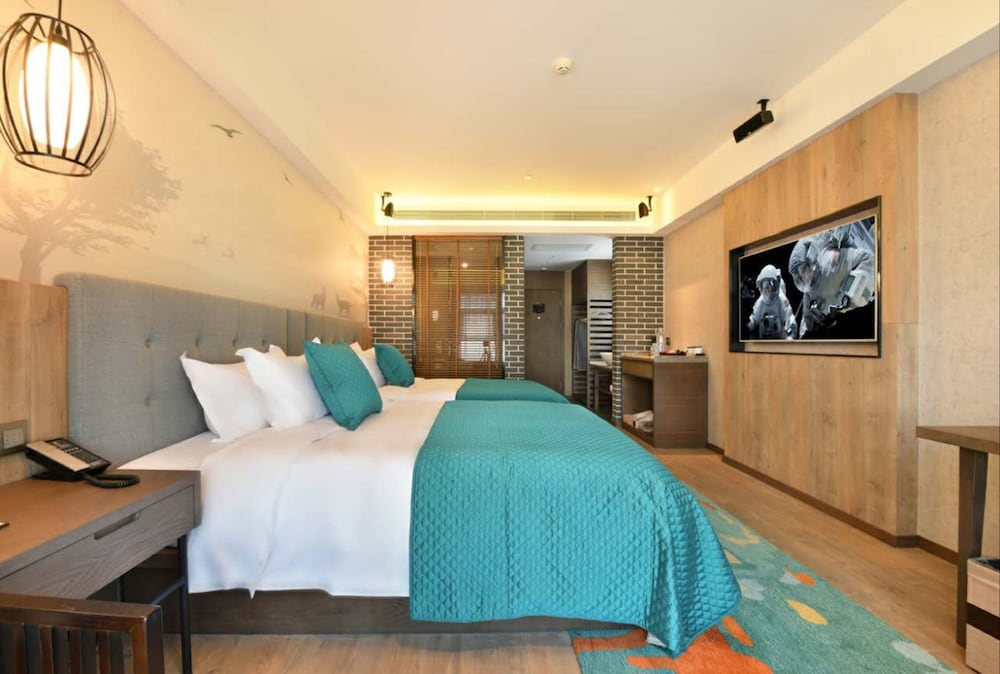 Premier Twin Room photo 2