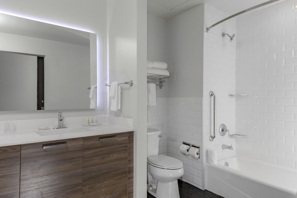 Executive Suite, 1 Bedroom photo 3