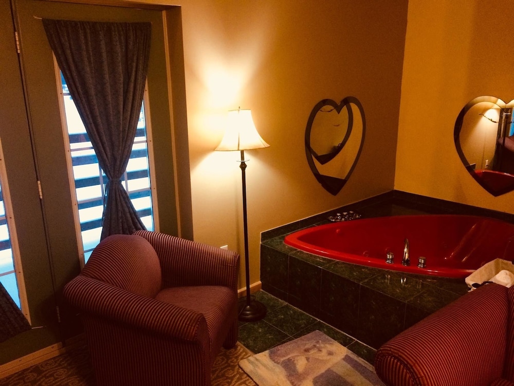 Suite, 2 Double Beds, Jetted Tub