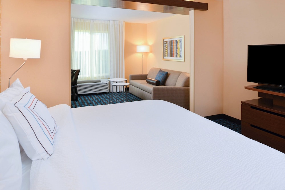 Suite, 1 King Bed (Mobility Accessible, Tub) photo 1