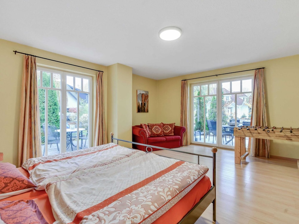 Classic Apartment, 4 Bedrooms photo 1
