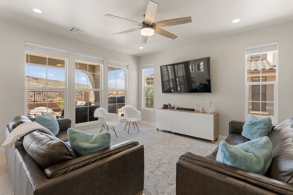 Townhome, 5 Bedrooms