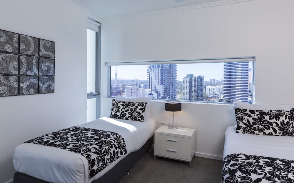 Apartment, 2 Bedrooms, 2 Bathrooms, Ocean View photo 2