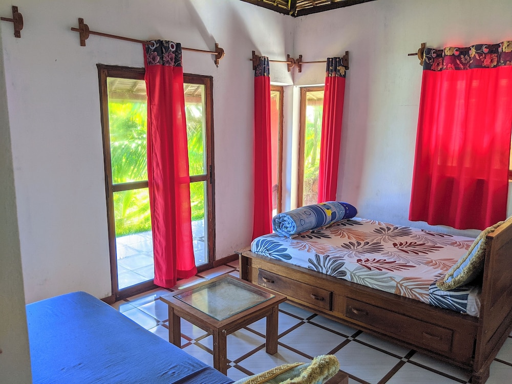Classic Double or Twin Room, Beach View photo 2