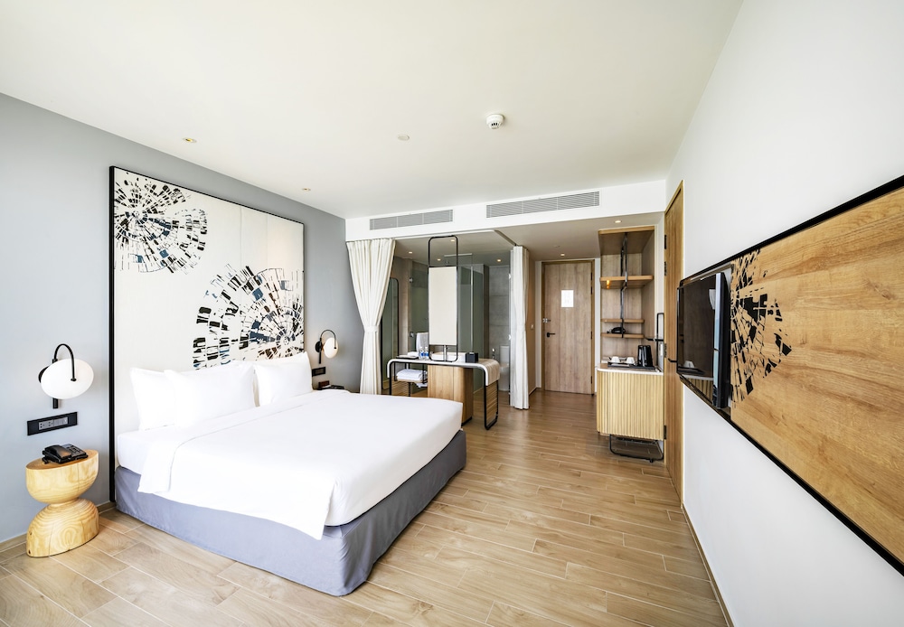 Premier Ocean View King - Photo 4