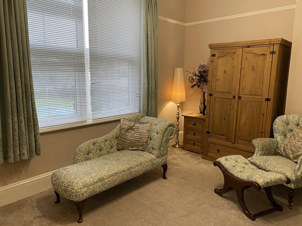 Luxury Twin Room, Ensuite, Garden View (Room 8) photo 2
