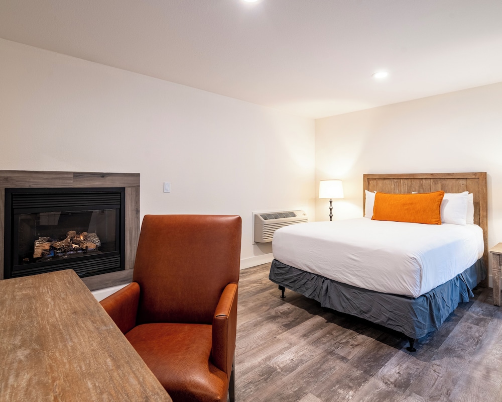 Cottage, 1 Queen Bed (Suite)