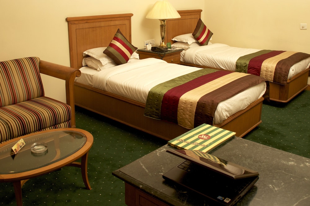 Deluxe Room ( A/C ) - Photo 1