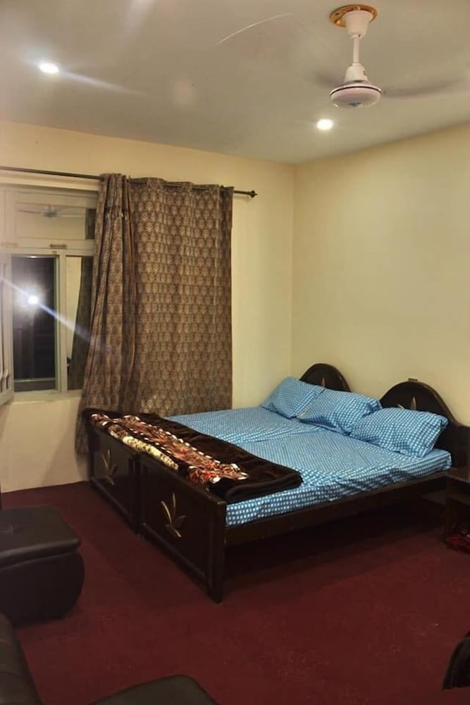 Standard Double Room - Photo 5