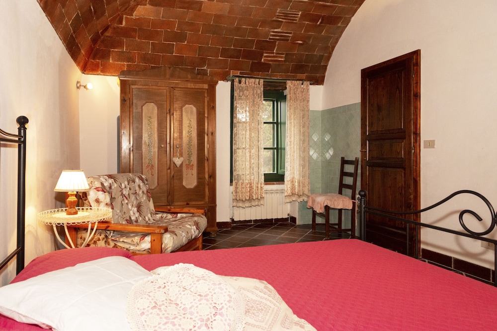 Classic Triple Room, 1 Bedroom, Ensuite, Garden View photo 1