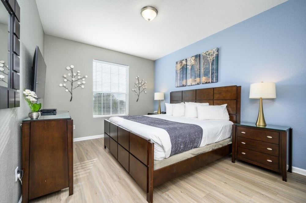 Condo (Beautiful Lakeview Condo, Vista Cay O)
