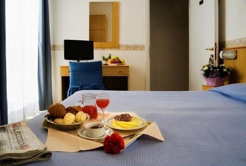 Double Or Twin Room photo 3