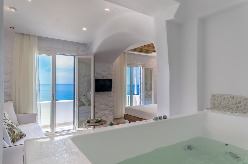 Premium Suite, Jetted Tub, Sea View
