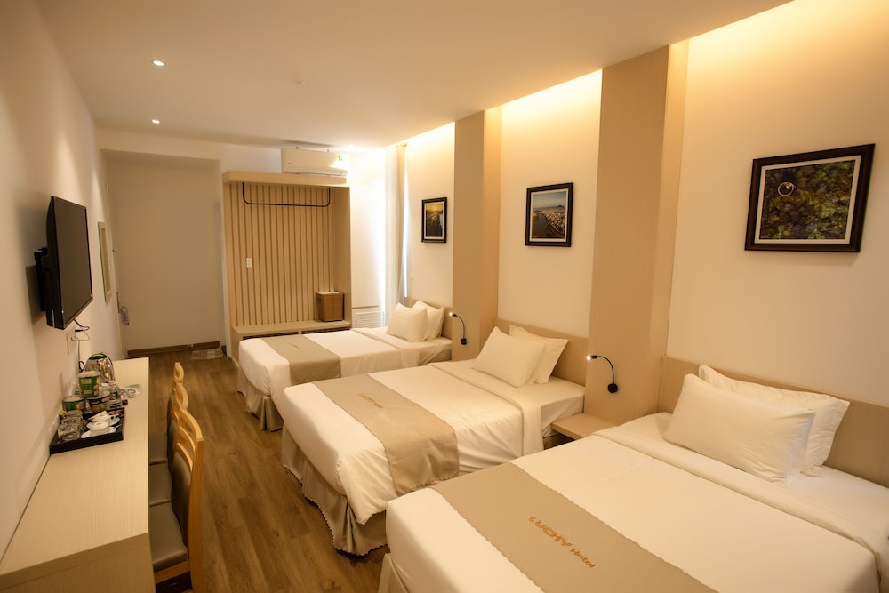 Deluxe Shared Dormitory photo 3