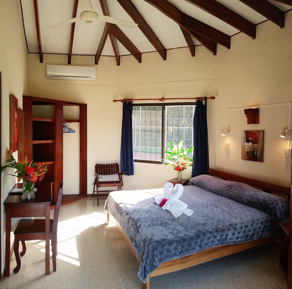 Standard Room photo 2