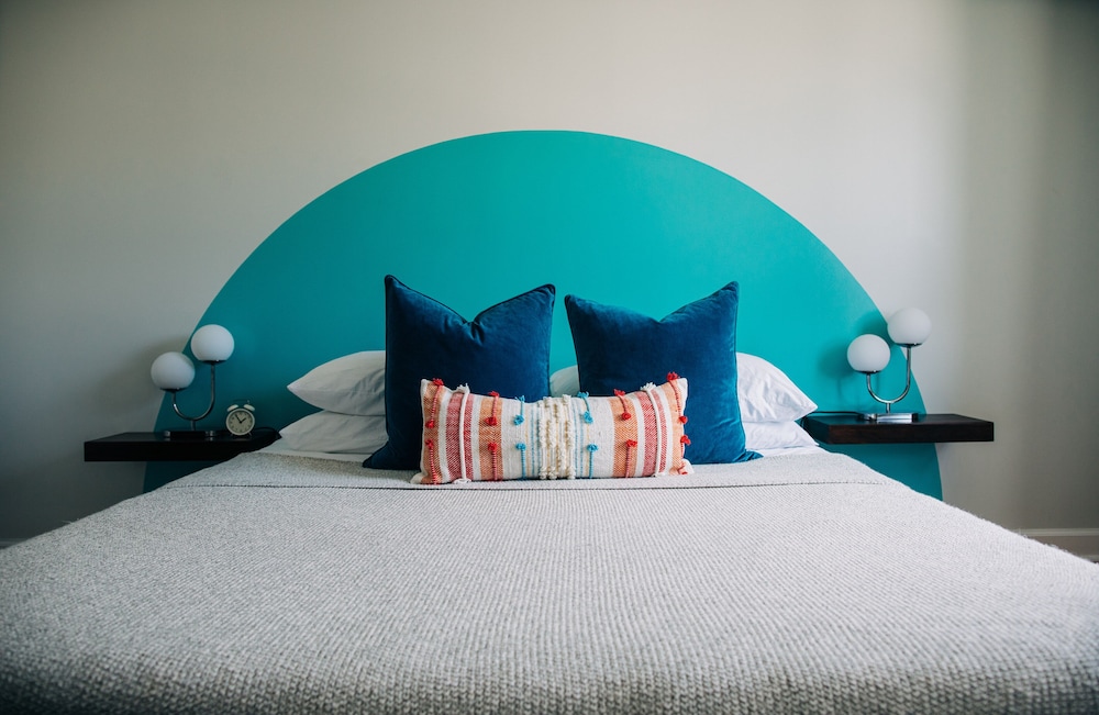 Superior Suite, 1 King Bed with Sofa bed, Kitchen, City View